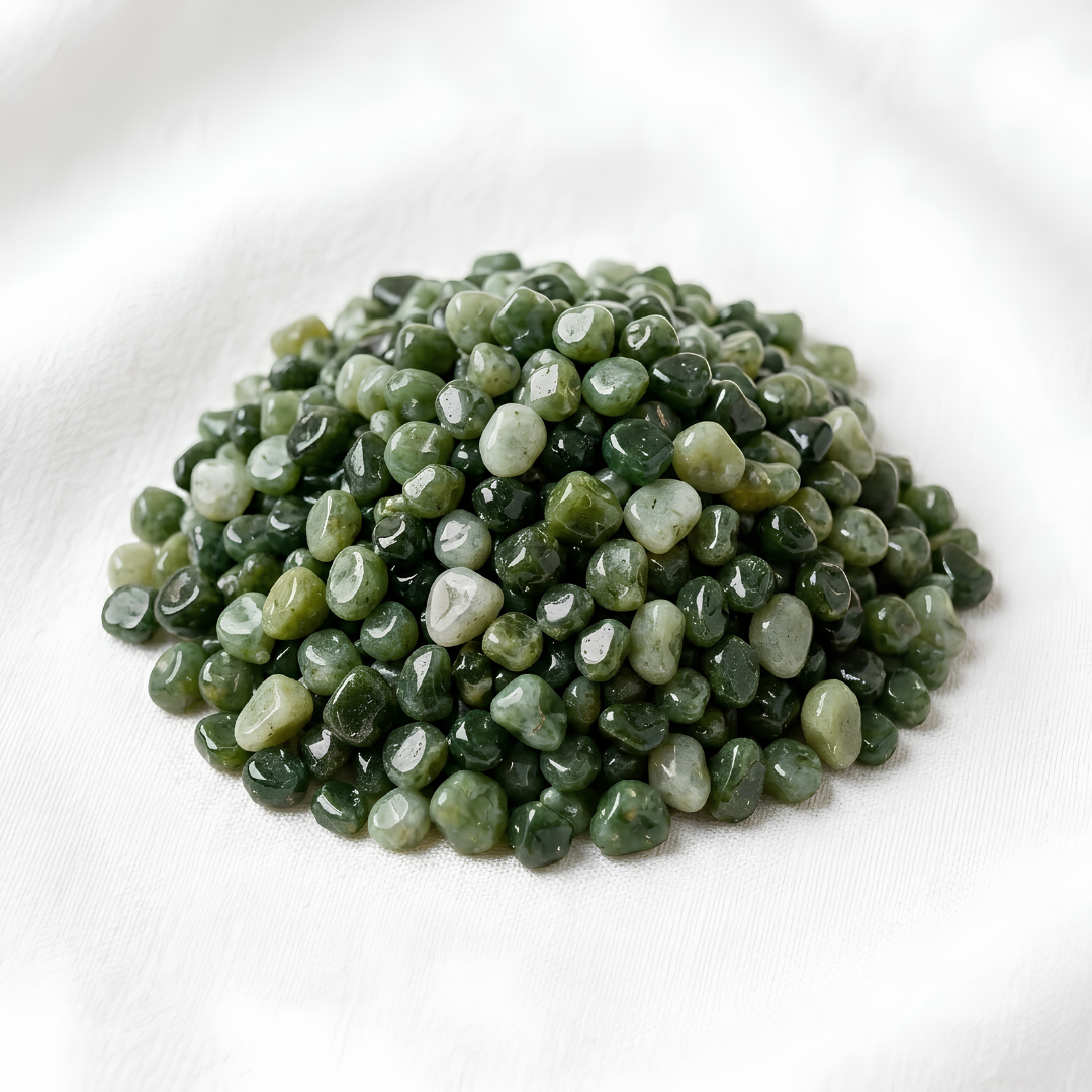 Natural Green Jade Crystal Chips for Harmony